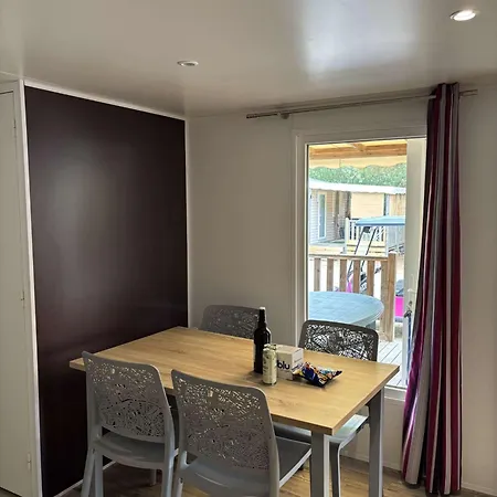 4 Etoiles 3 Мимизан-Плаж