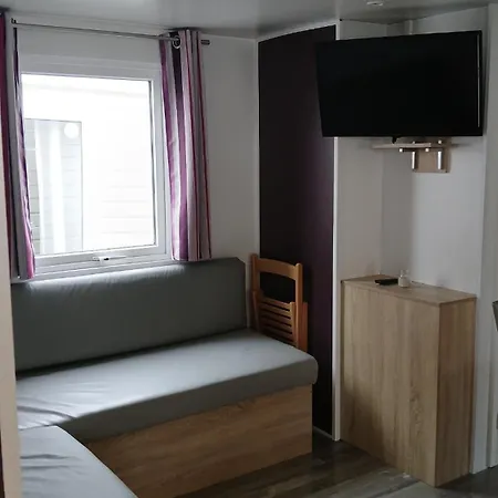 Кемпинг 4 Etoiles 3